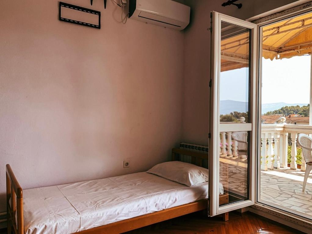 Peaceful, Cosy Tivat Guesthouse Екстер'єр фото