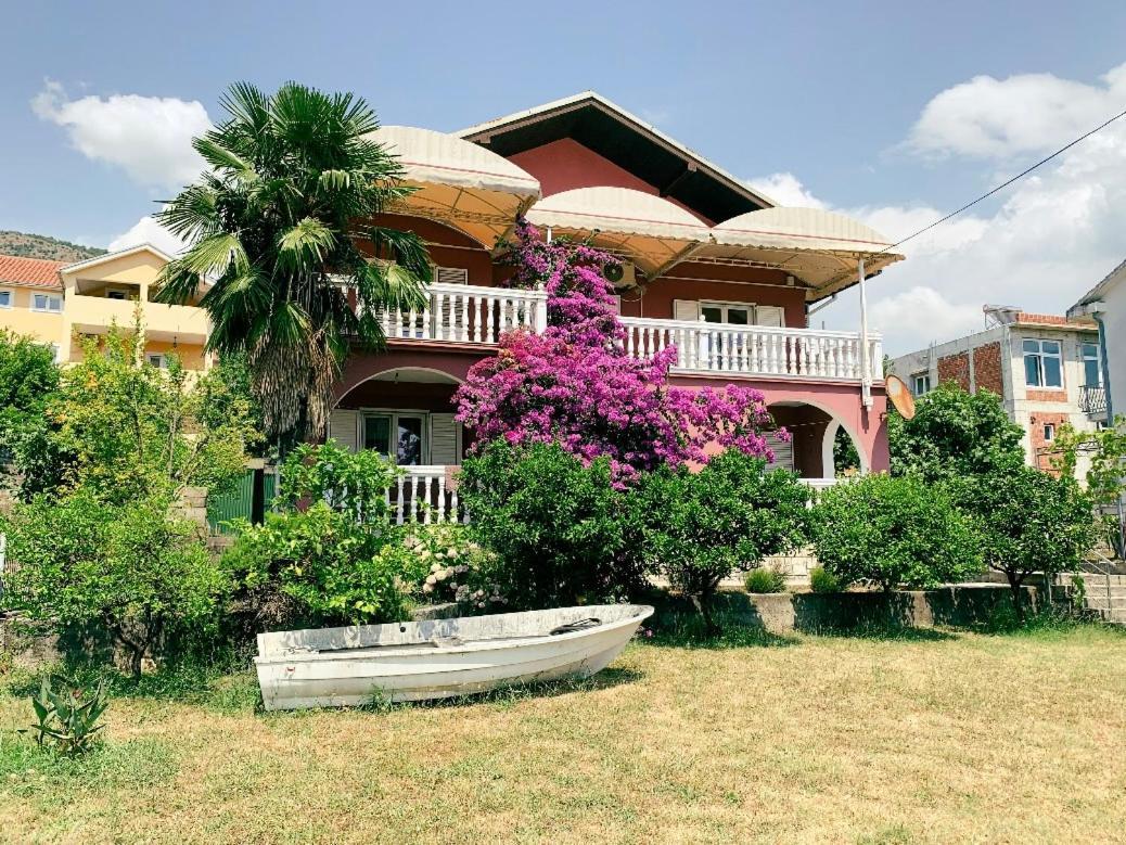 Peaceful, Cosy Tivat Guesthouse Екстер'єр фото