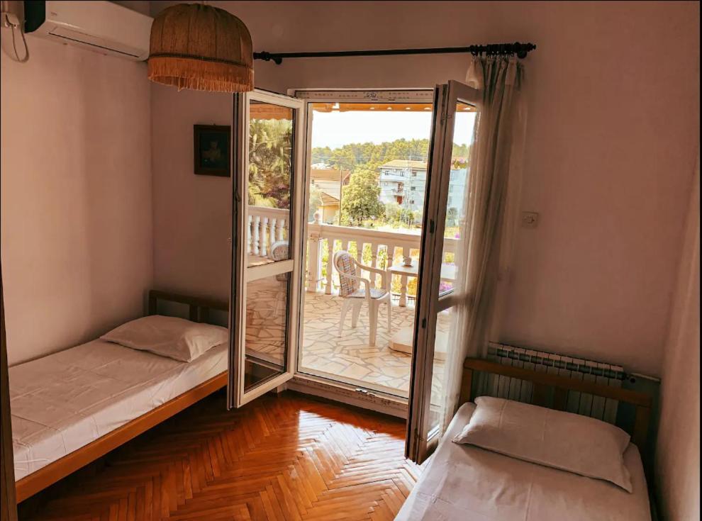 Peaceful, Cosy Tivat Guesthouse Екстер'єр фото